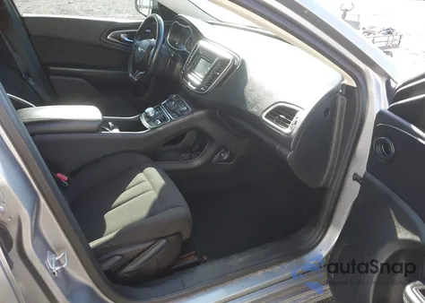 2015 Chrysler 200 Limited из США, поврежденный, VIN 1C3CCCAB5FN670987